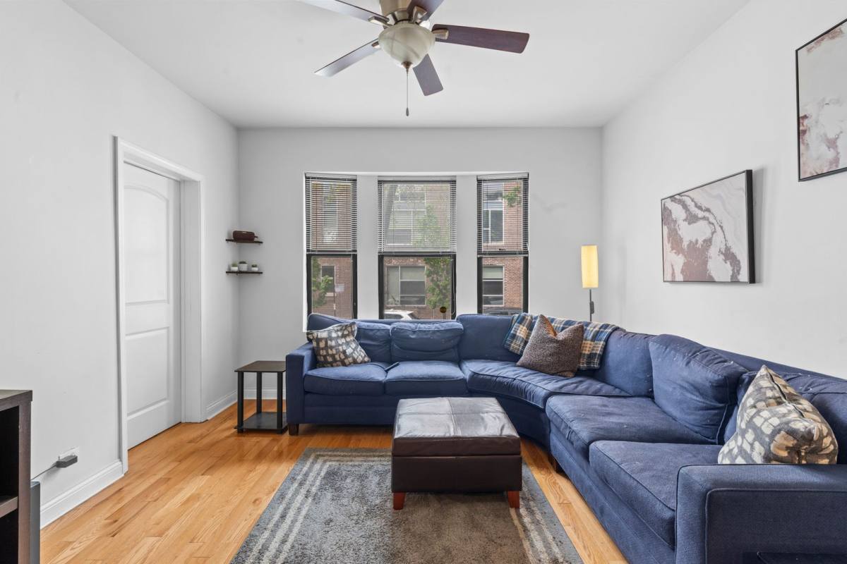 Apartment for rent at 3115 N Sheffield, Chicago, IL 60657