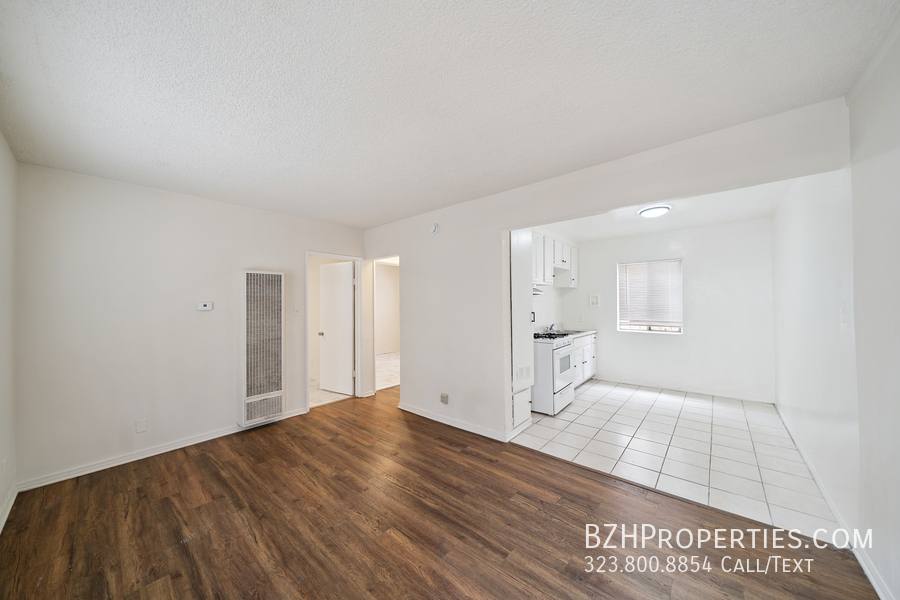 Apartment for rent at 8633 Denver Ave #3, Los Angeles, CA 90044