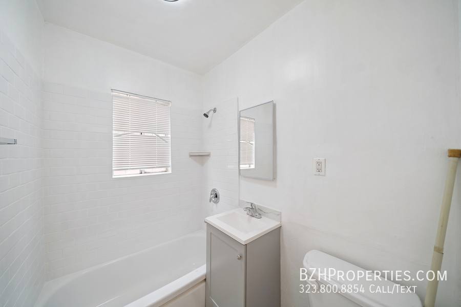 Apartment for rent at 8633 Denver Ave #3, Los Angeles, CA 90044