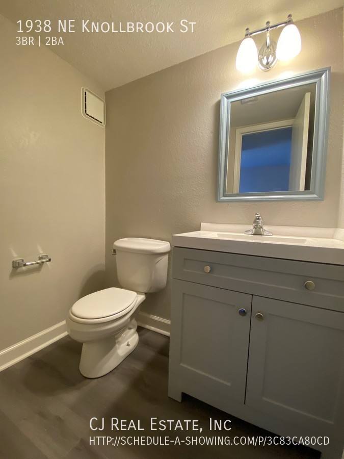 House for rent at 1938 NE Knollbrook St, Lees Summit, MO 64086