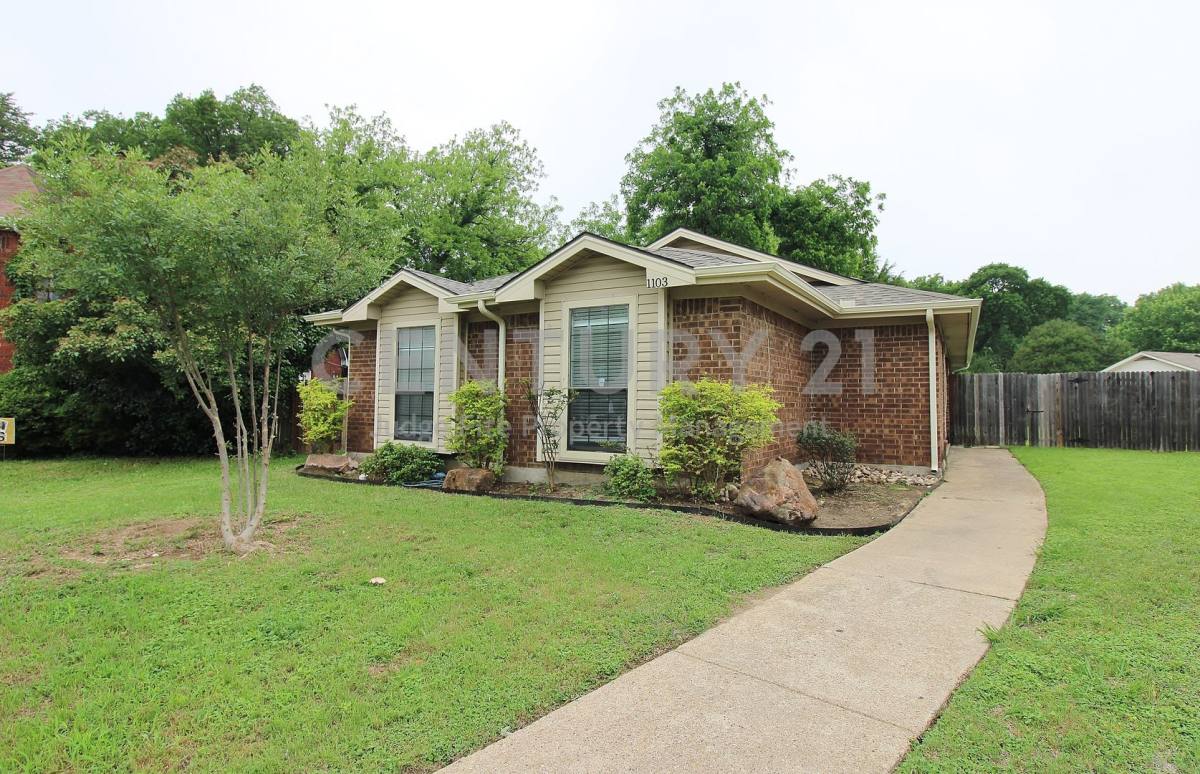 House for rent at 1103 Hemlock Court, Desoto, TX 75115