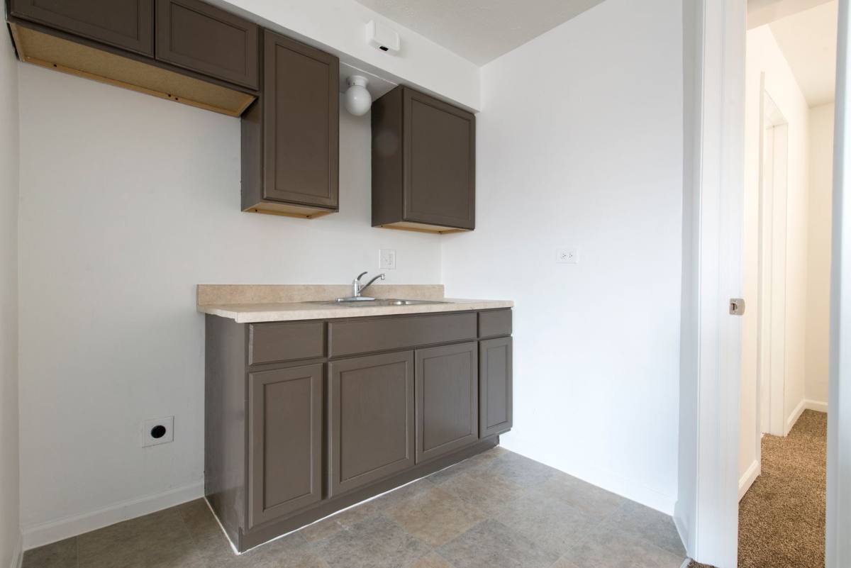 Apartment for rent at 8640 S Ingleside Ave, Chicago, IL 60619