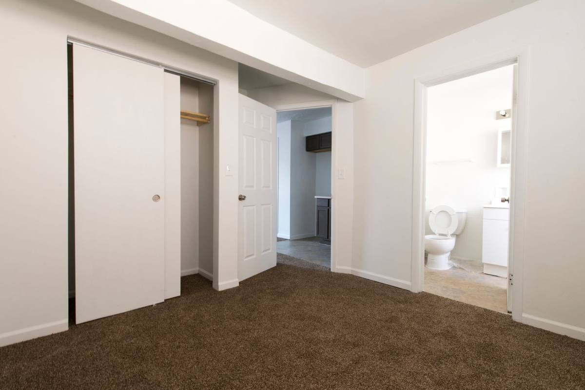 Apartment for rent at 8640 S Ingleside Ave, Chicago, IL 60619