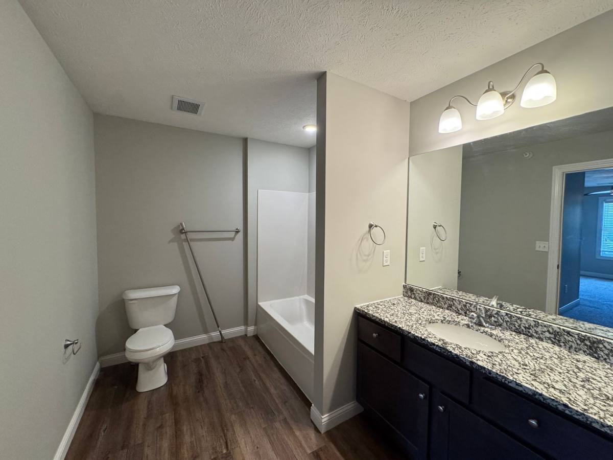 Apartment for rent at 1037 Ekstam Dr, Bloomington, IL 61704