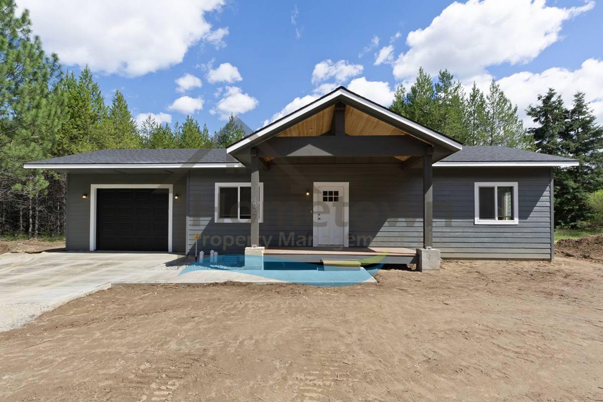 House for rent at 105 Burnt Tree Lane, Blanchard, ID 83804