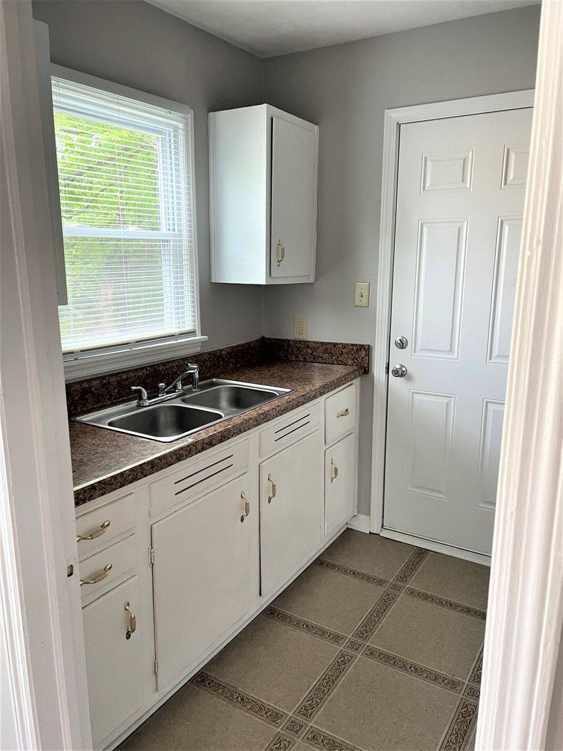 Apartment for rent at 203 Sunset Court, Clarksville, TN 37042