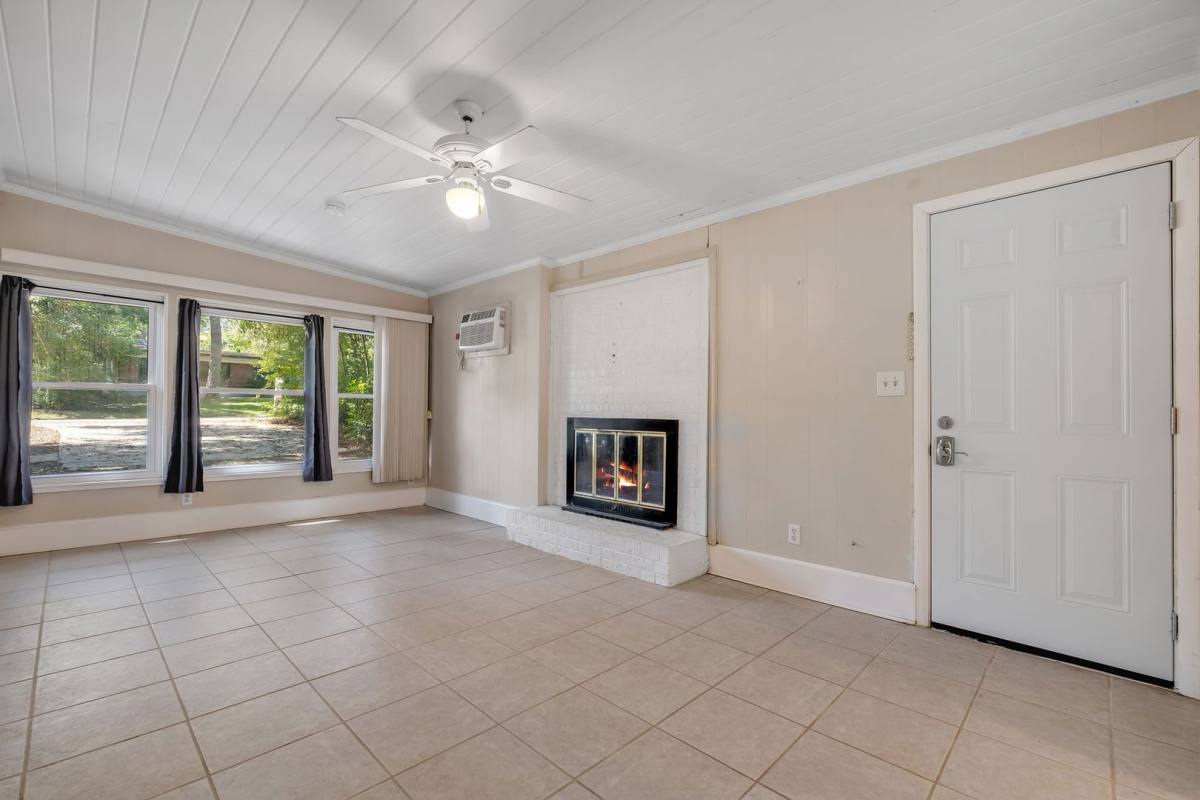 House for rent at 1109 Buckingham Dr, Tallahassee, FL 32308