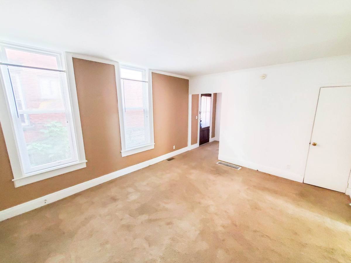 Apartment for rent at 337 W 8th St, Erie, PA 16502