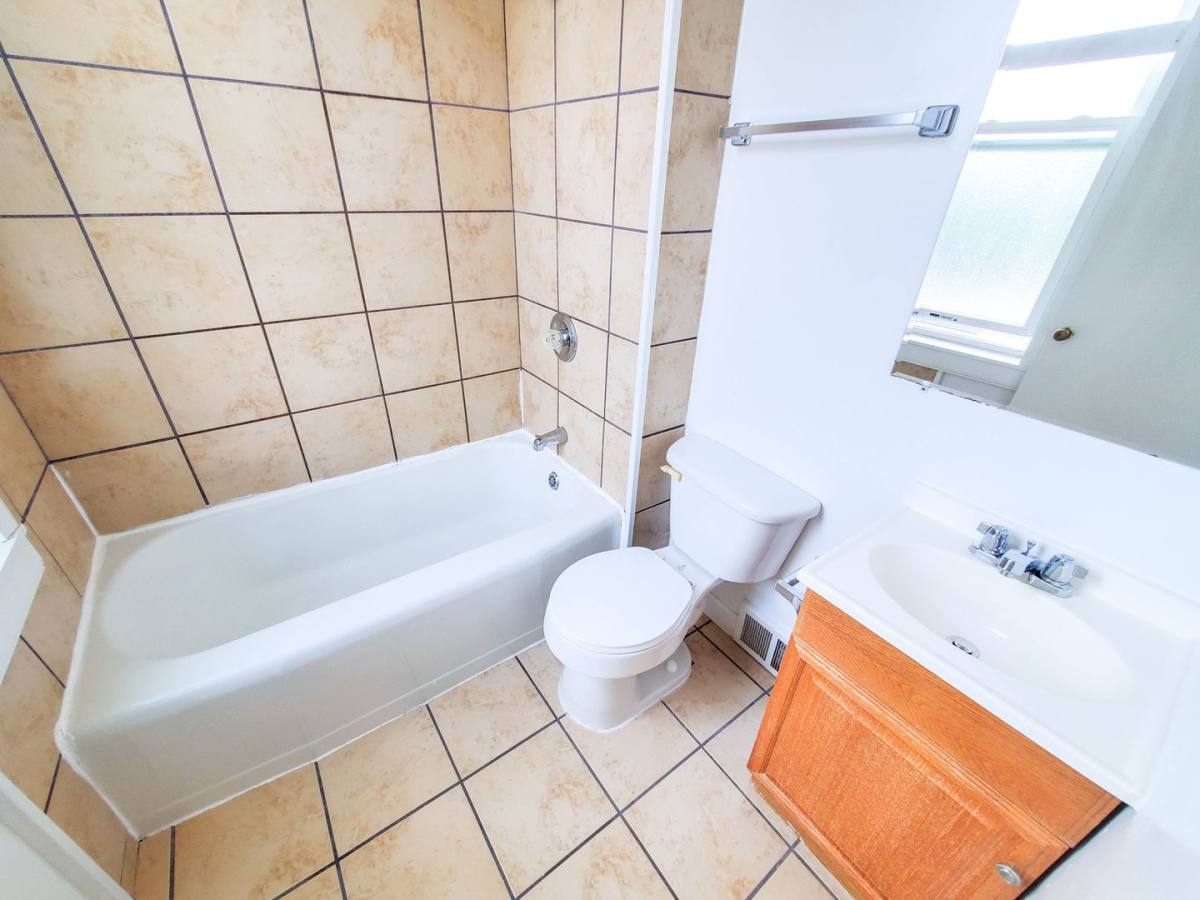 Apartment for rent at 337 W 8th St, Erie, PA 16502