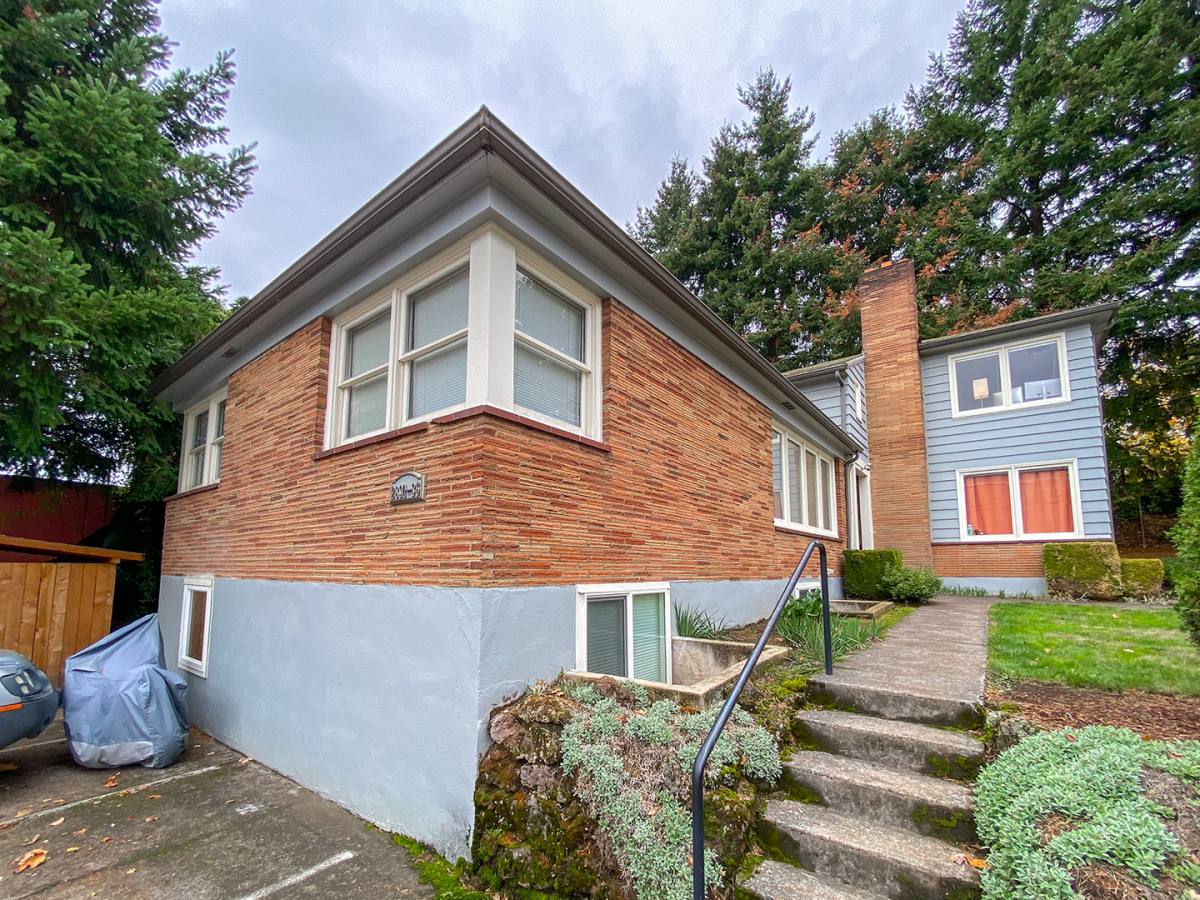 Apartment for rent at 2830-2836 SE 50th Ave, Portland, OR 97206