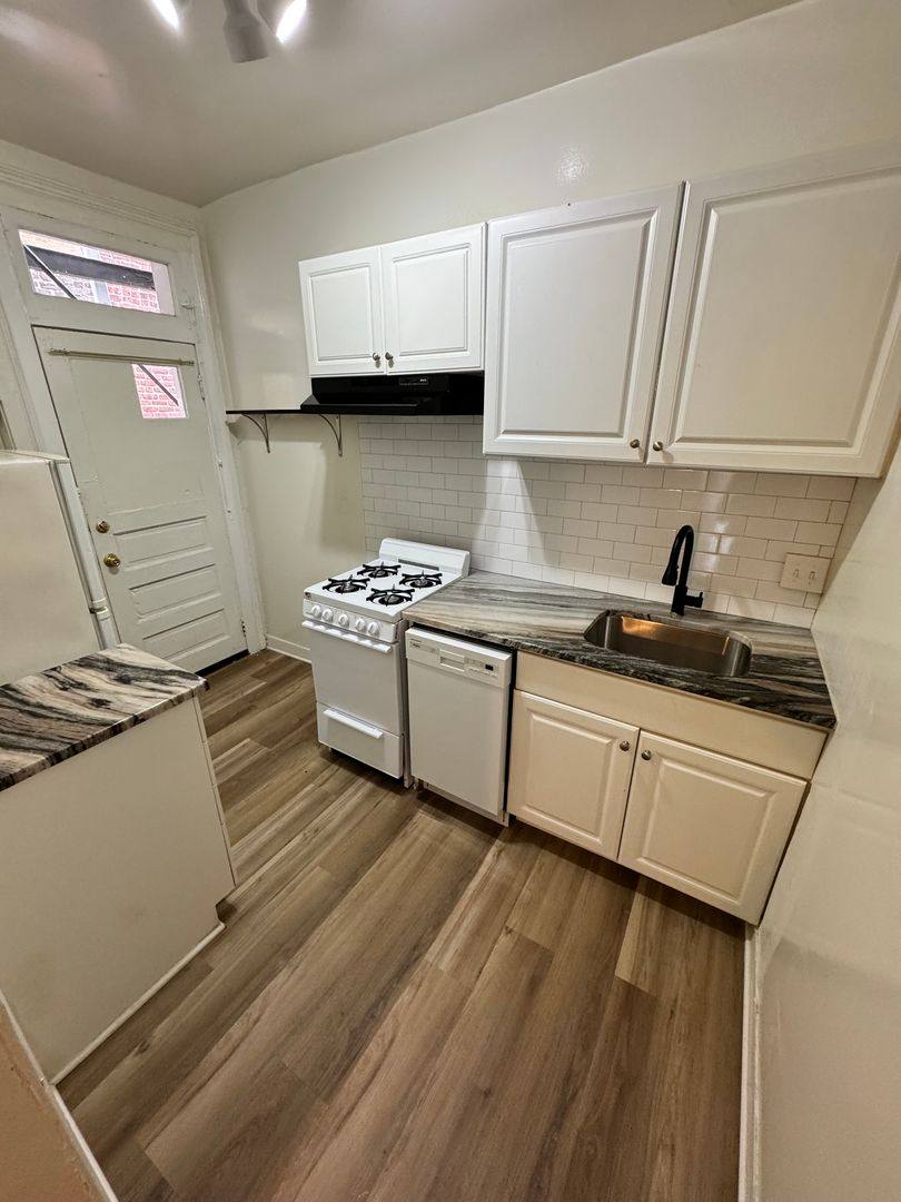 Apartment for rent at 808 N Arthur Ashe Blvd, Richmond, VA 23220