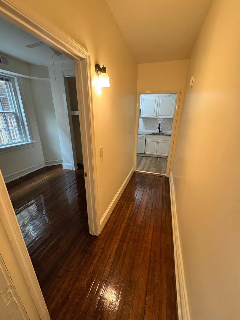 Apartment for rent at 808 N Arthur Ashe Blvd, Richmond, VA 23220