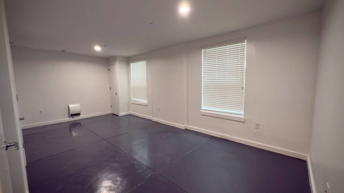 Apartment for rent at 236 S Watkins, Memphis, TN 38104