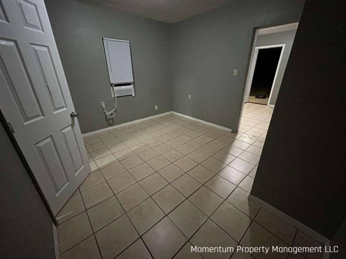 House for rent at 1120 W Austin St, Bartow, FL 33830