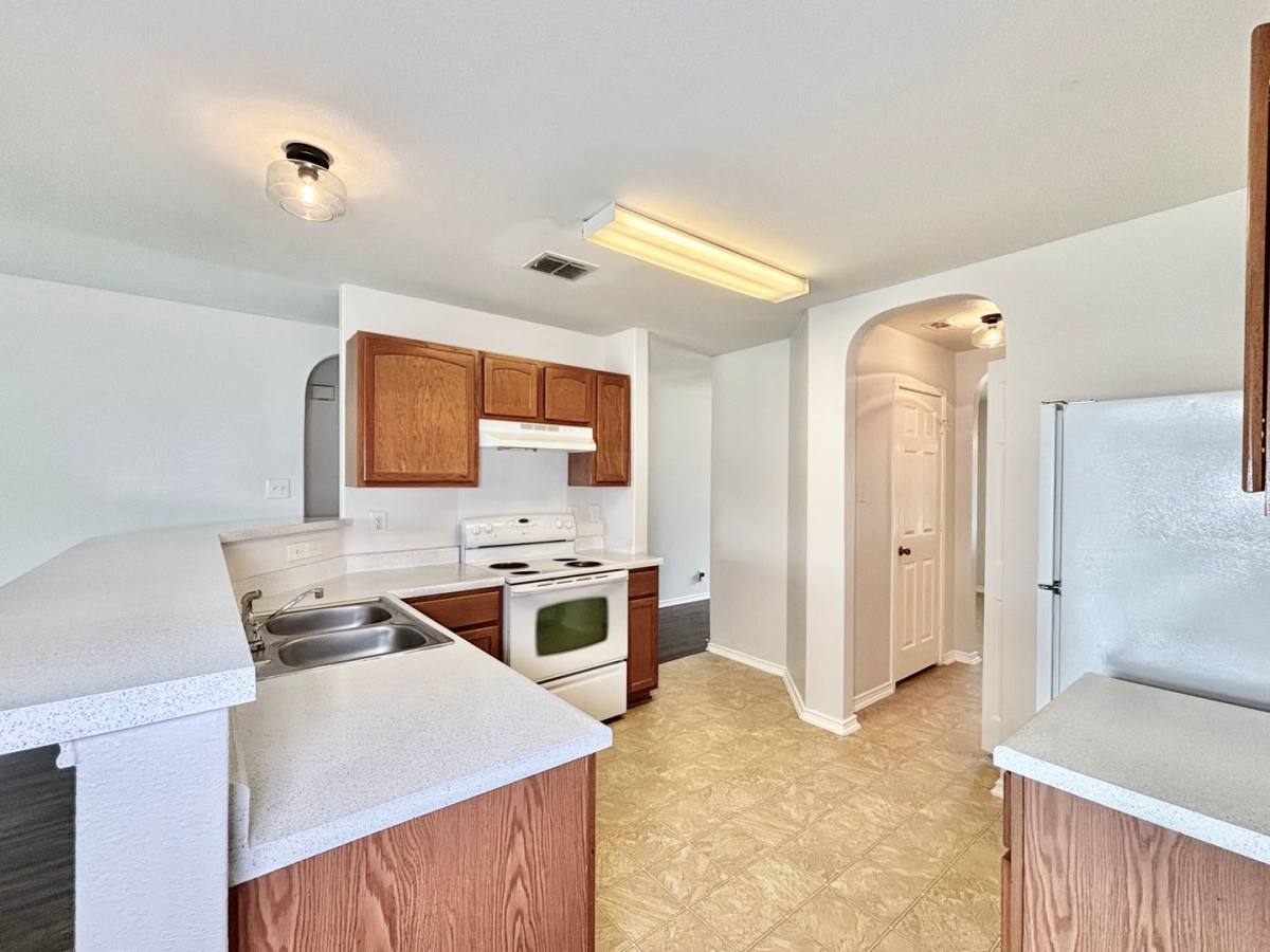 House for rent at 6926 Opal Cliffs, Converse, TX 78109