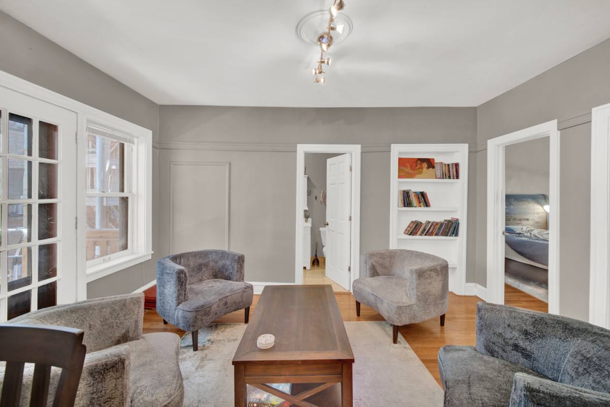 Apartment for rent at 3501 N Pine Grove Ave, Chicago, IL 60657