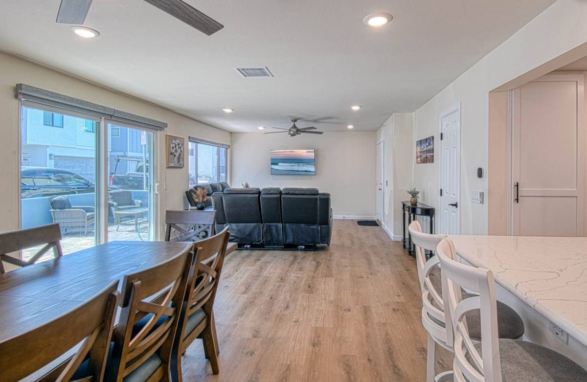 Apartment for rent at 5008 Seashore Dr, Newport Beach, CA 92663