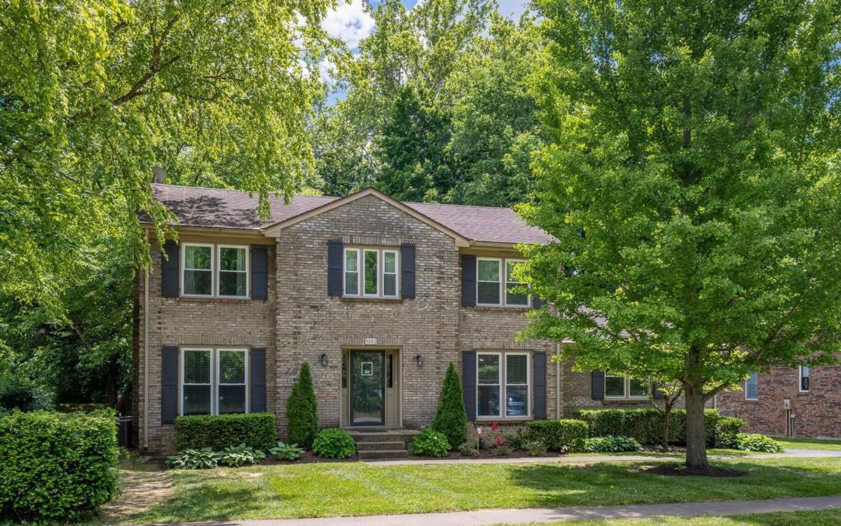 House for rent at 9802 Tamarisk Parkway, Louisville, KY 40223