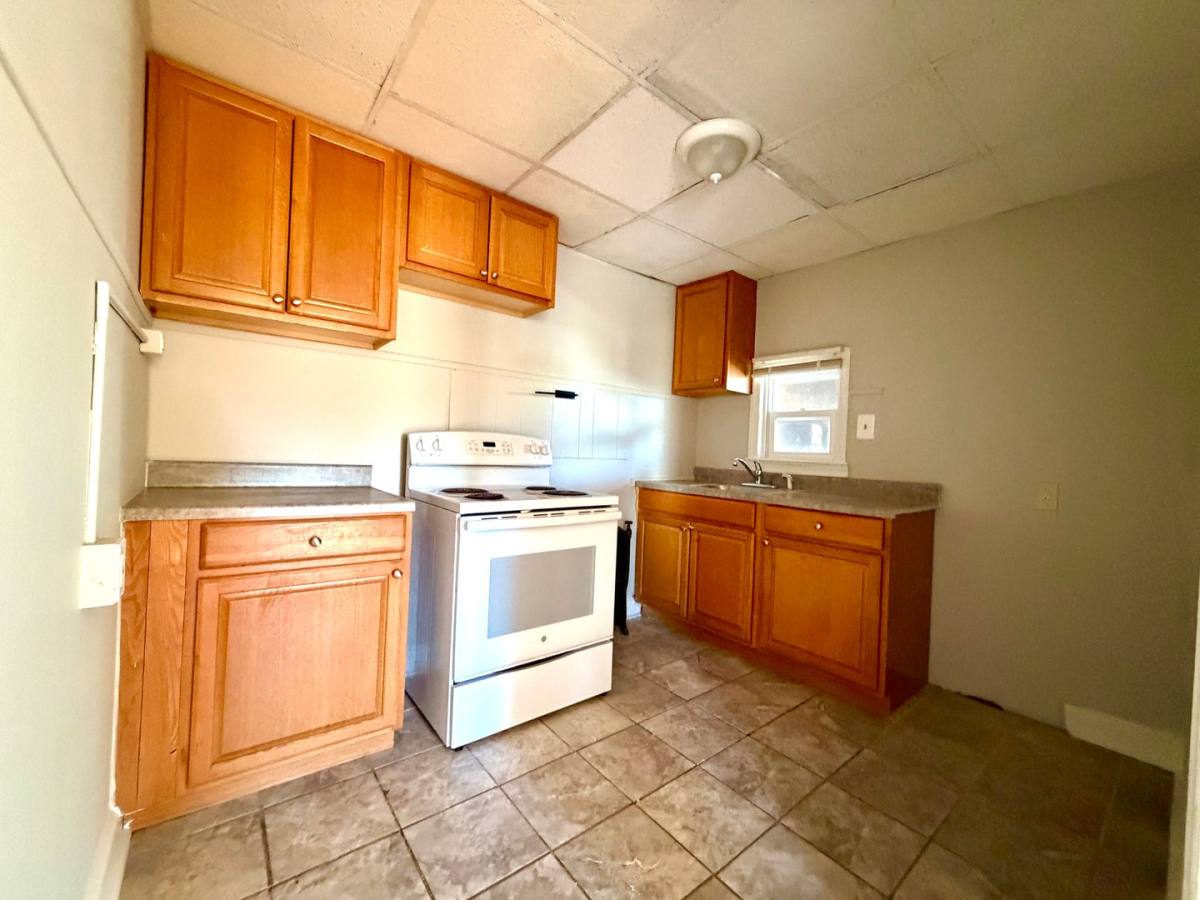 Apartment for rent at 165 Summit Ave, Hagerstown, MD 21740