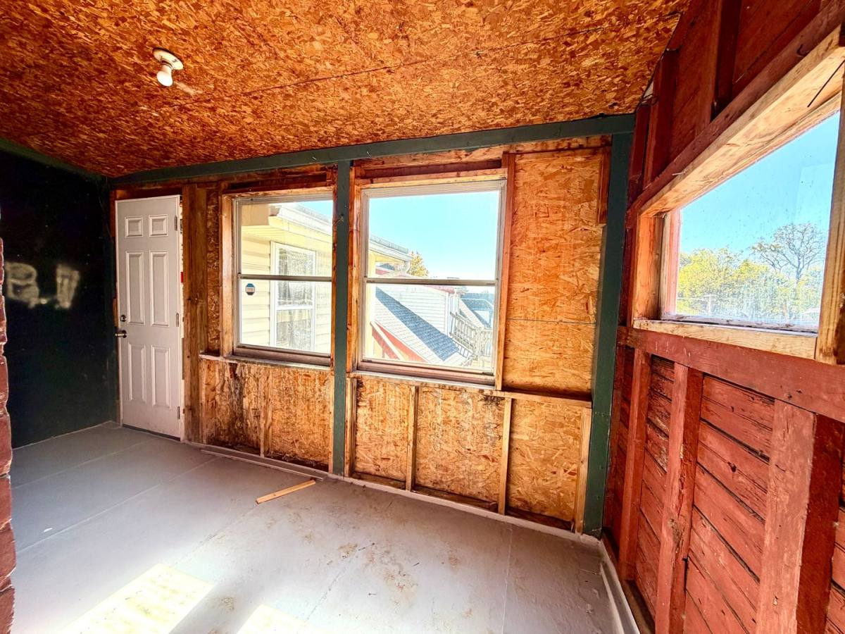 Apartment for rent at 165 Summit Ave, Hagerstown, MD 21740