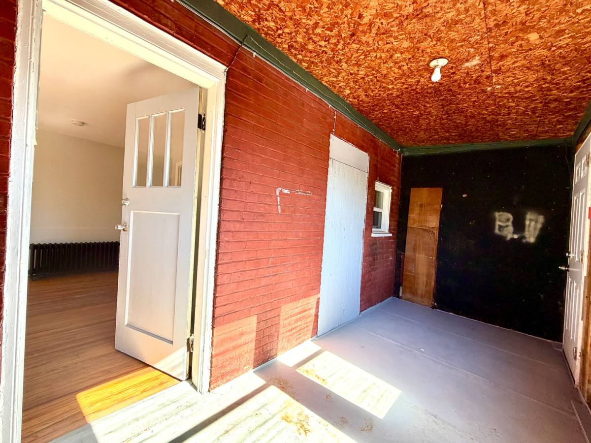 Apartment for rent at 165 Summit Ave, Hagerstown, MD 21740