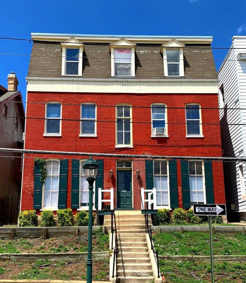 Apartment for rent at 165 Summit Ave, Hagerstown, MD 21740
