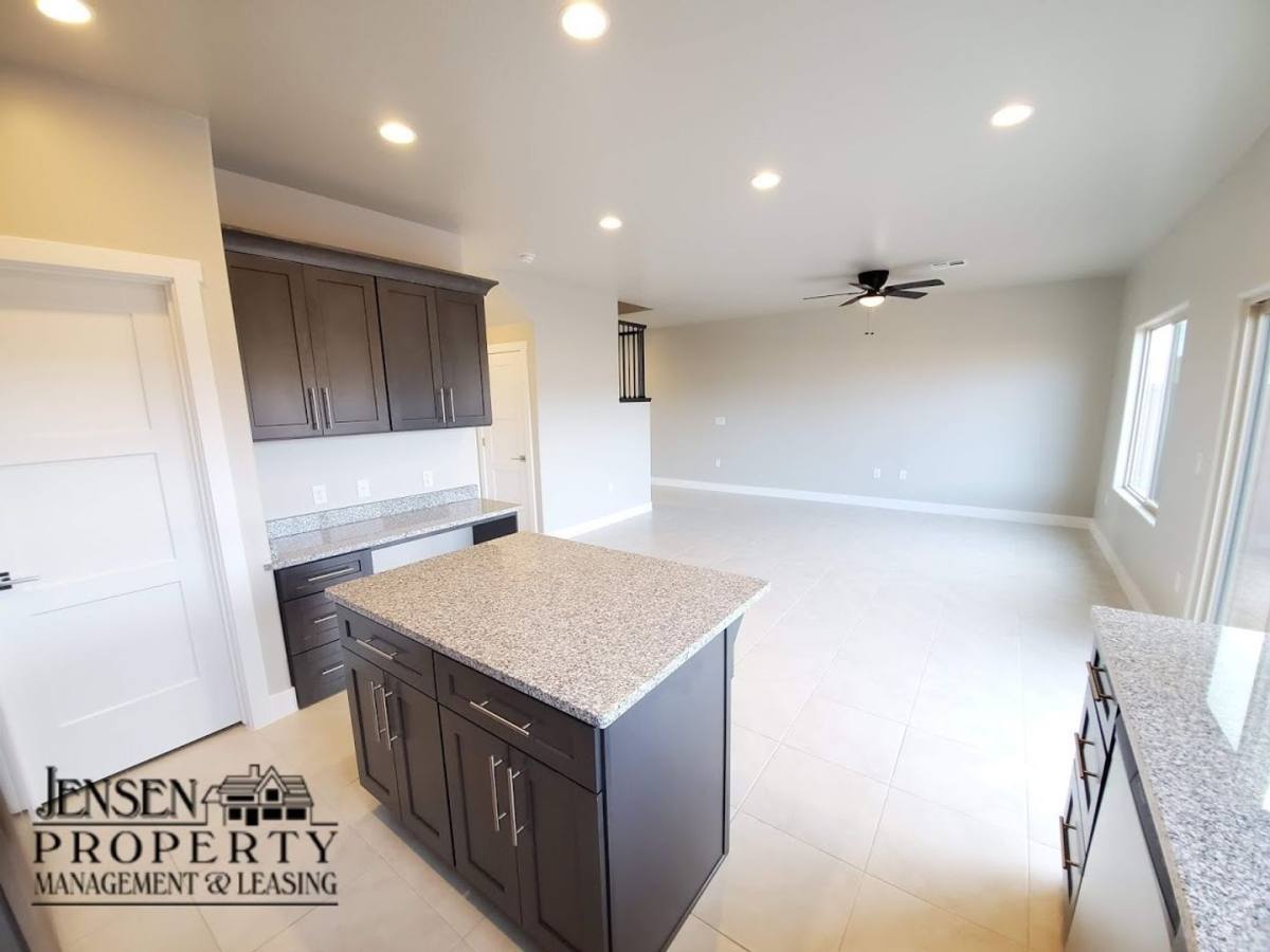 Apartment for rent at 293 W Augusta Dr, Ivins, UT 84738