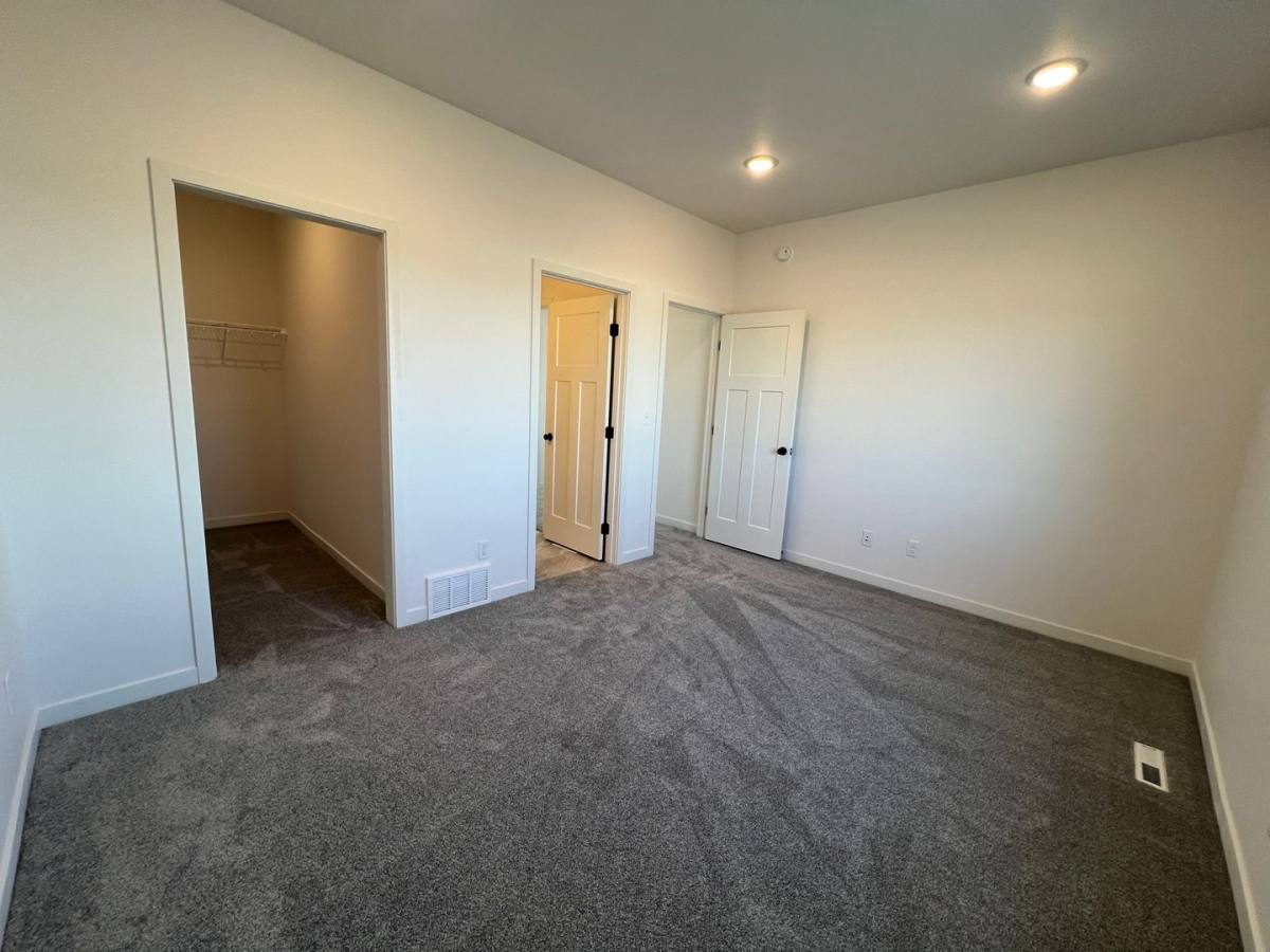 House for rent at 408 16th St NE, Dilworth, MN 56529