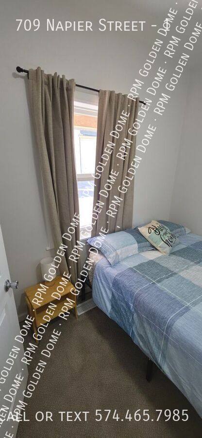 Apartment for rent at 709 Napier St #1, South Bend, IN 46601