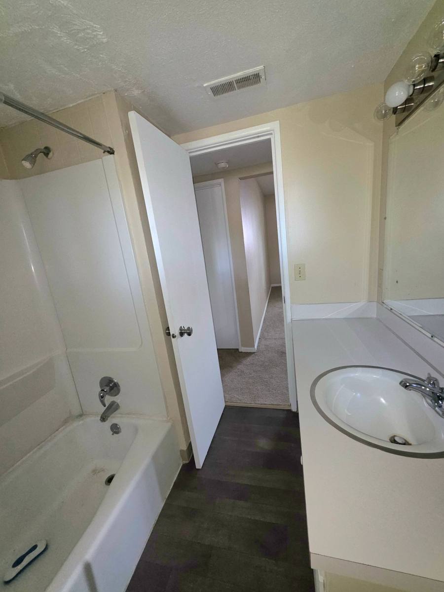 Apartment for rent at 7501 S 25th St, Bellevue, NE 68147