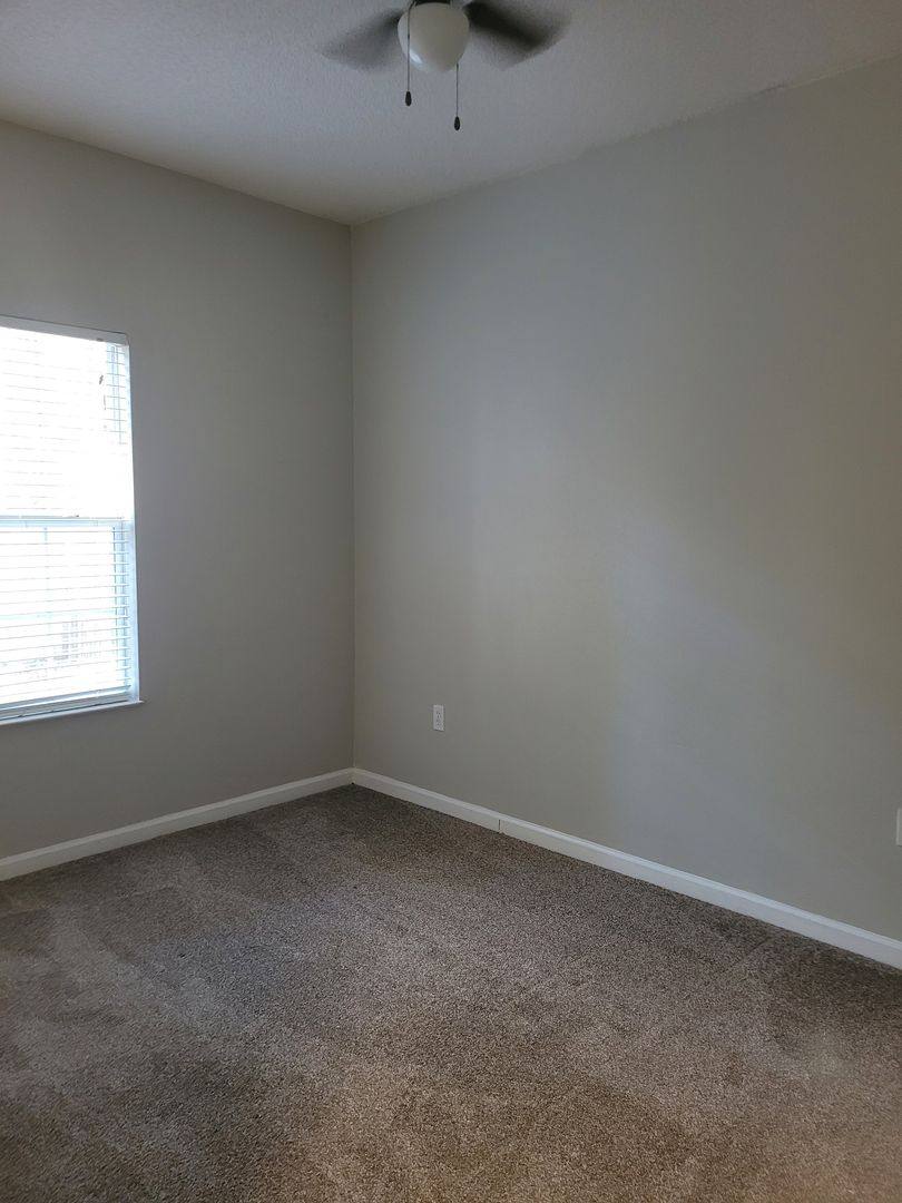 Townhouse for rent at 1672 Corey Wood Circle, Tallahassee, FL 32304