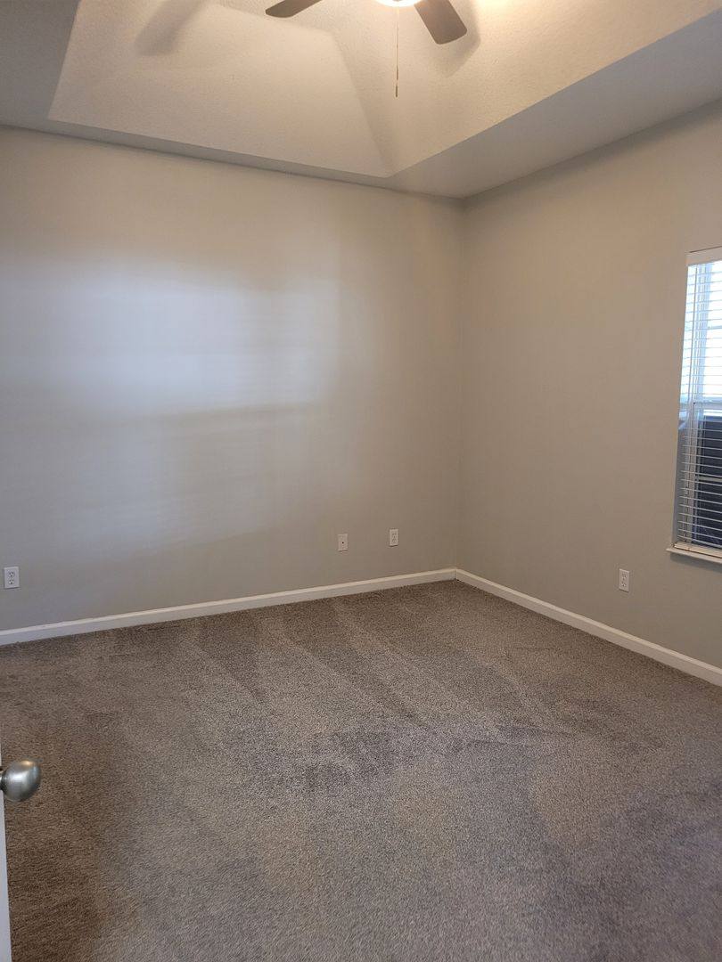 Townhouse for rent at 1672 Corey Wood Circle, Tallahassee, FL 32304