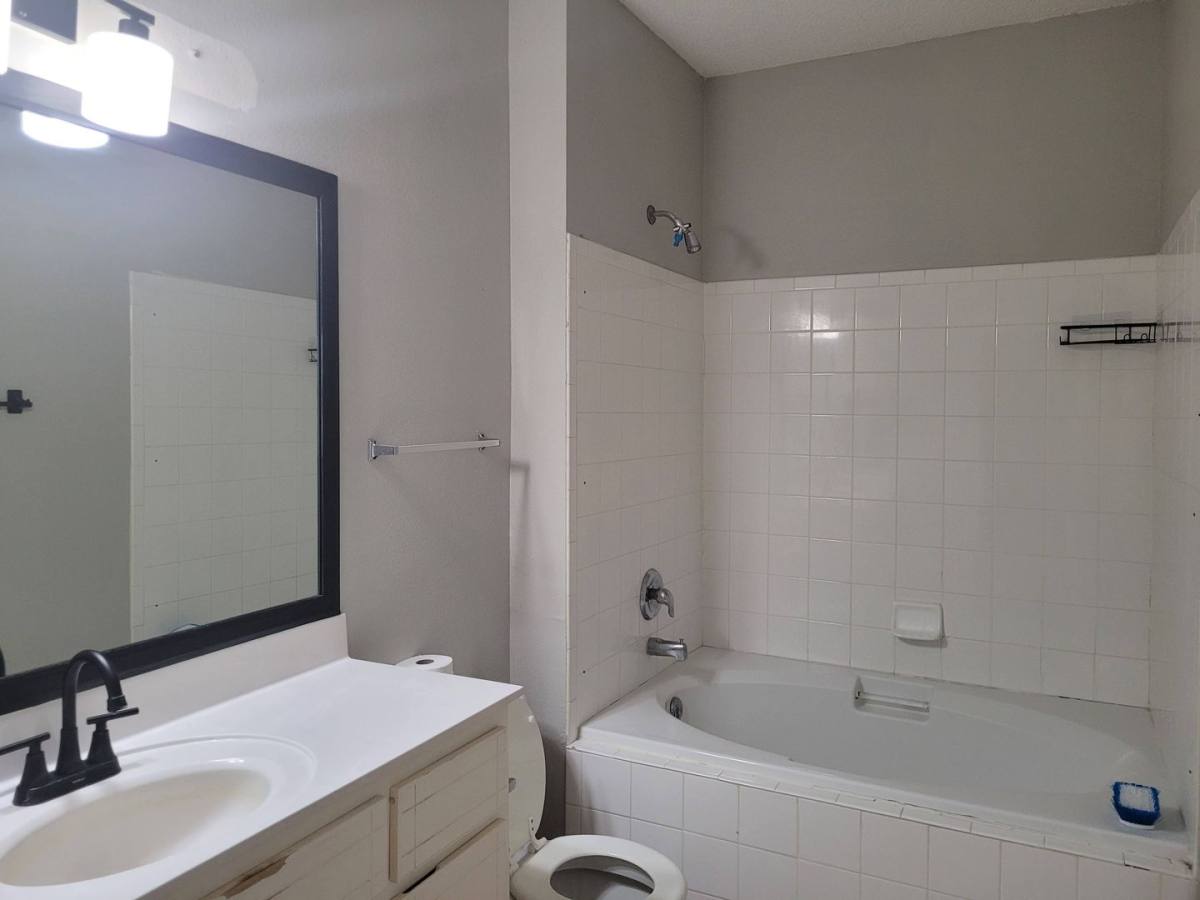 Townhouse for rent at 1672 Corey Wood Circle, Tallahassee, FL 32304