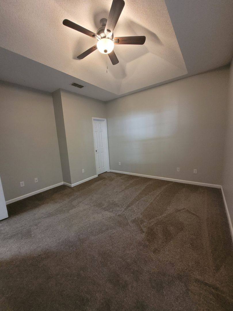 Townhouse for rent at 1672 Corey Wood Circle, Tallahassee, FL 32304