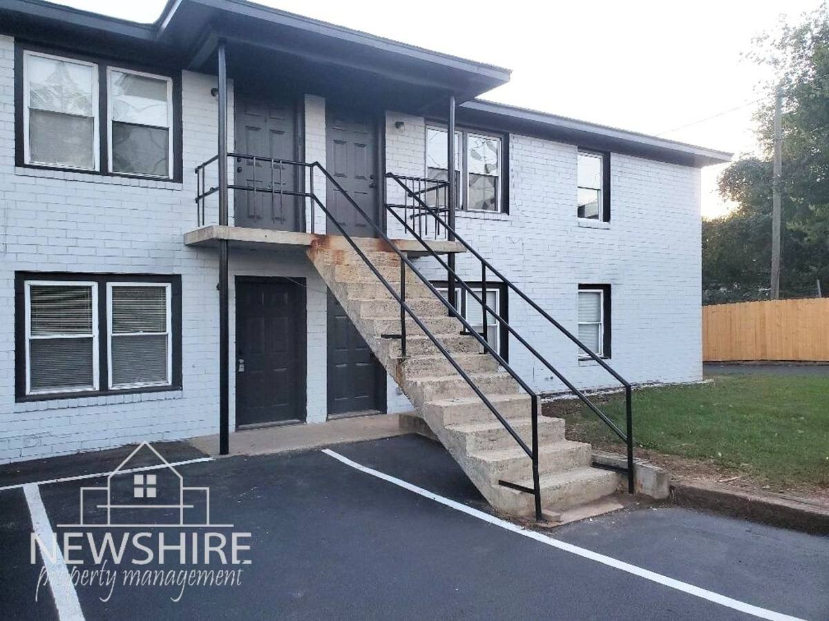 Apartment for rent at 1101-1109 Hampton Ave Extension, Greenville, SC 29601