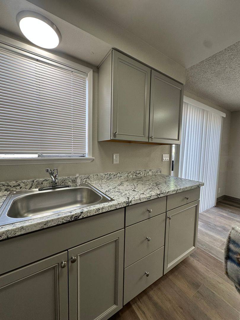 Apartment for rent at 108 SE Cleveland Ave, Bend, OR 97702