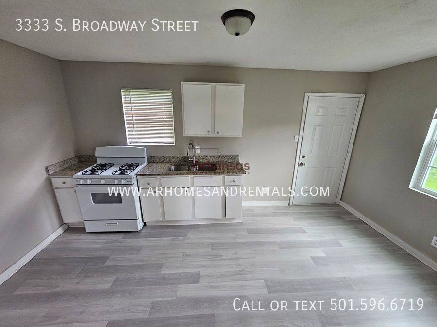House for rent at 3333 S Broadway St, Little Rock, AR 72206