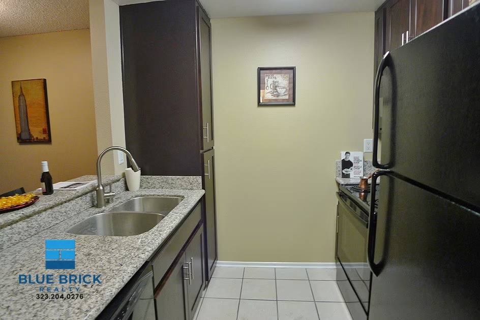 Apartment for rent at 245 N Alvarado St #213A, Los Angeles, CA 90026