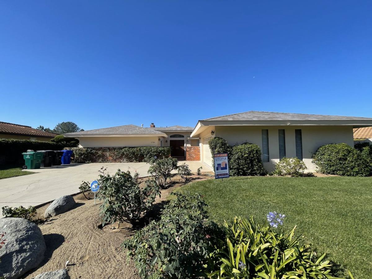 House for rent at 17784 Via Gracia, San Diego, CA 92128