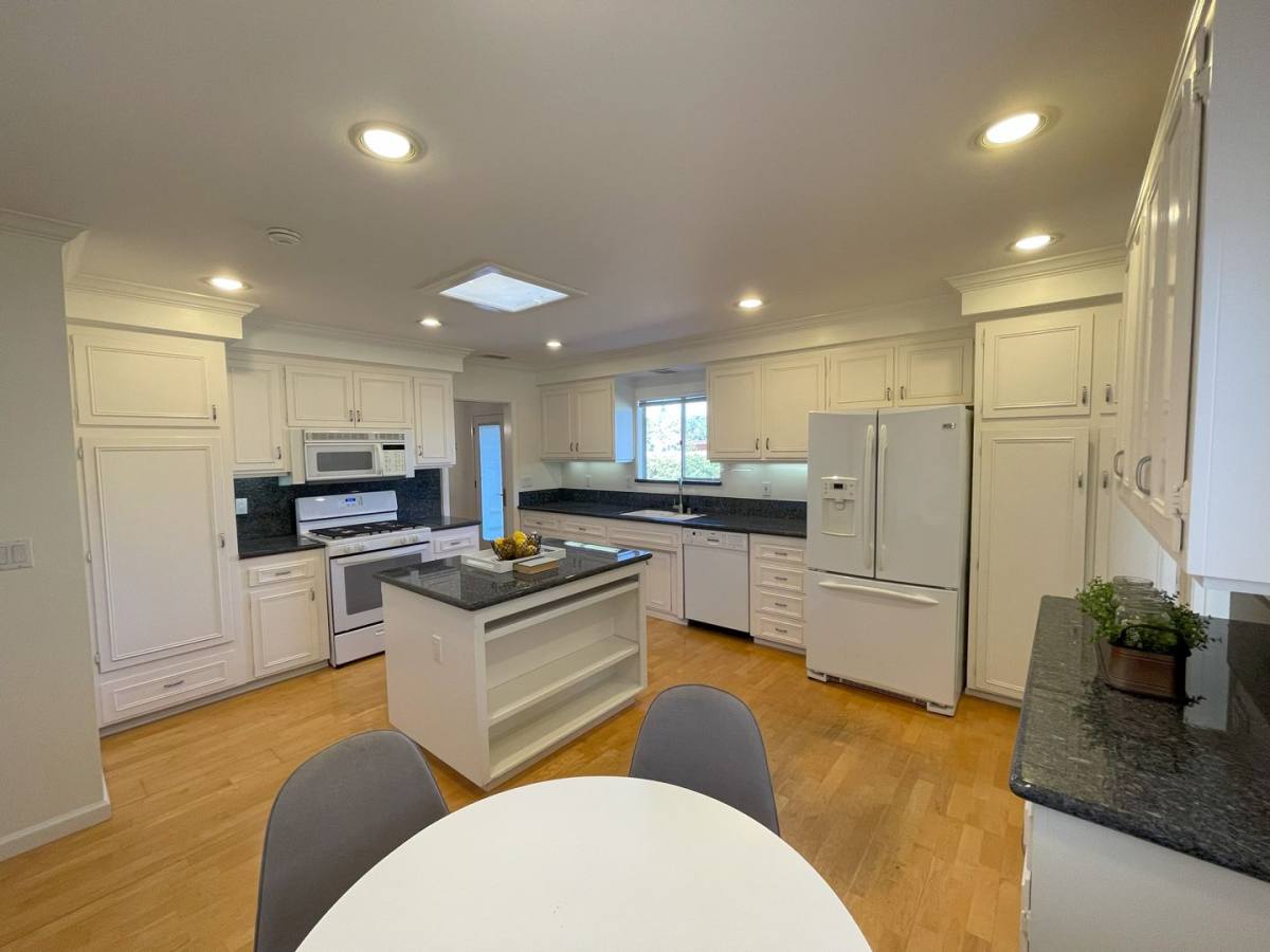 House for rent at 17784 Via Gracia, San Diego, CA 92128