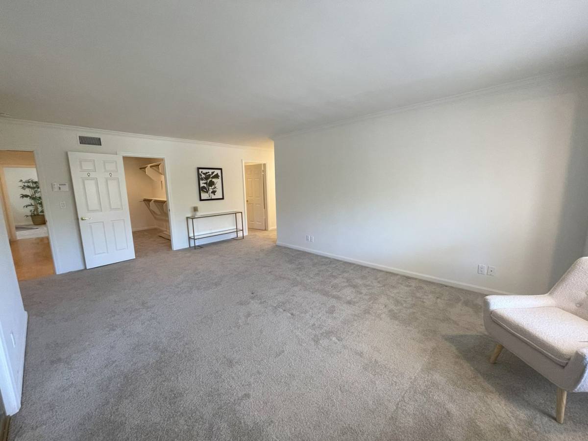 House for rent at 17784 Via Gracia, San Diego, CA 92128