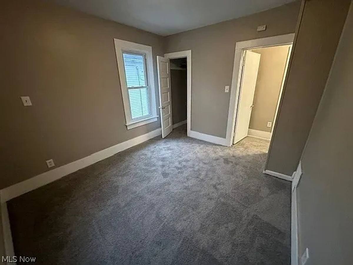 House for rent at 483 Douglas St, Akron, OH 44307
