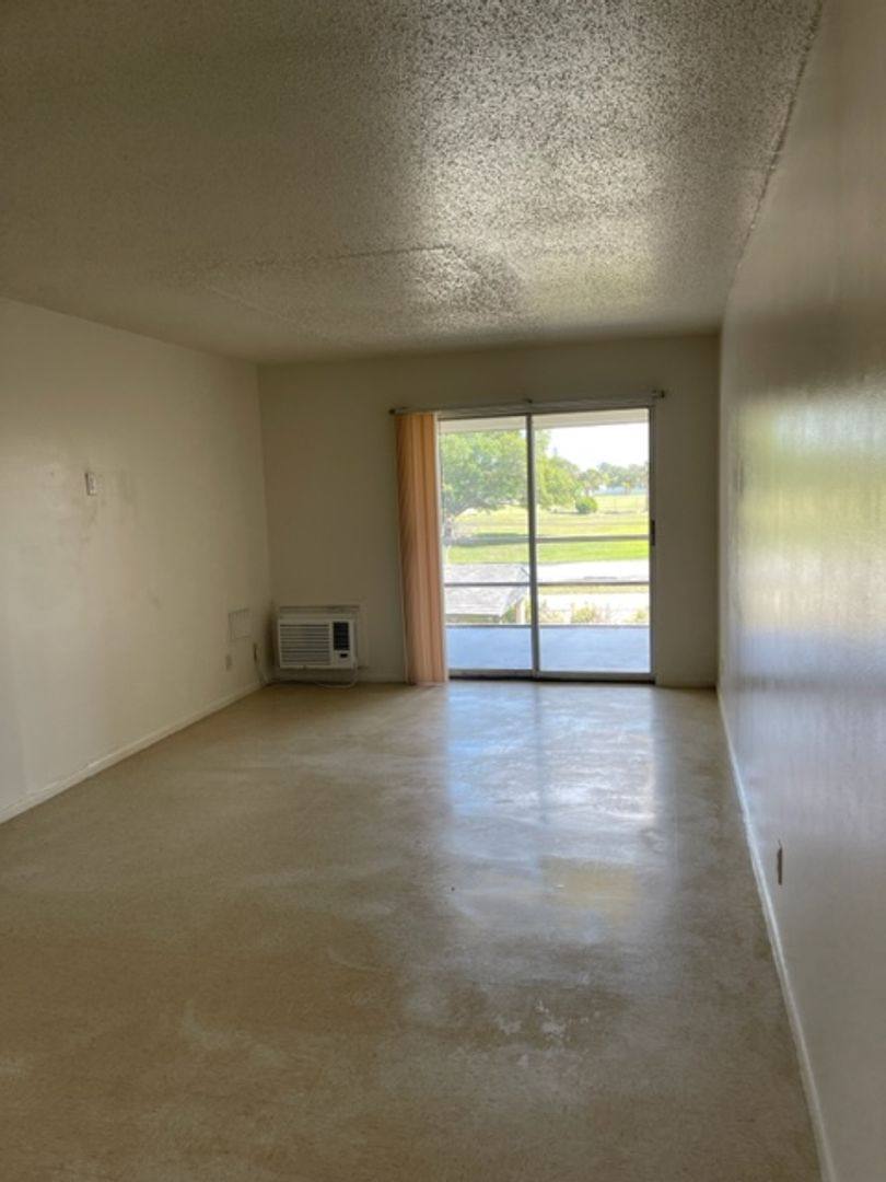 Apartment for rent at 246 Cypress Lane - 247 Alemeda Dr, Lake Worth, FL 33461