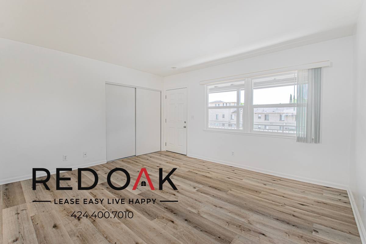 Apartment for rent at 380 S Sierra Madre Blvd #3, Pasadena, CA 91107
