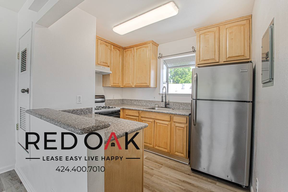 Apartment for rent at 380 S Sierra Madre Blvd #3, Pasadena, CA 91107