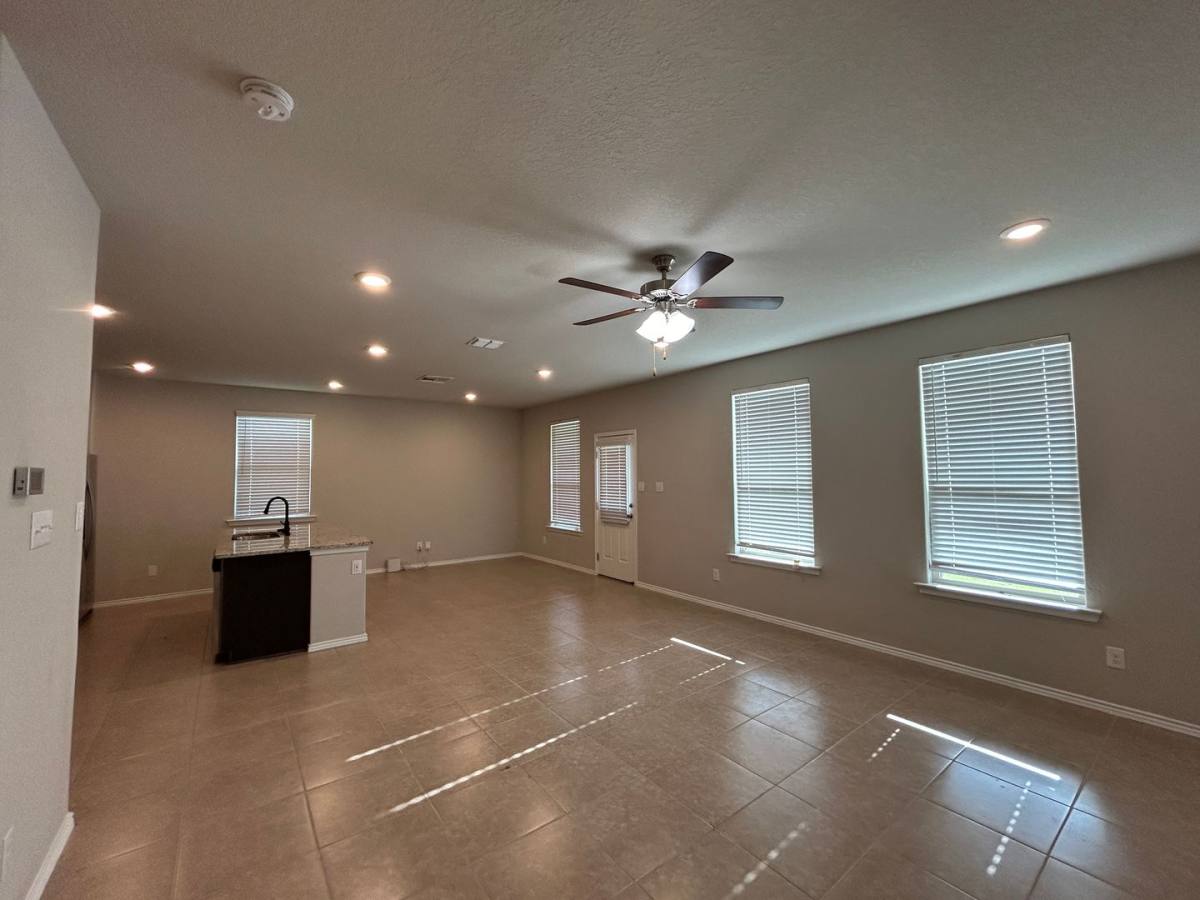 House for rent at 2565 Hiddenbrooke Trace, Seguin, TX 78155