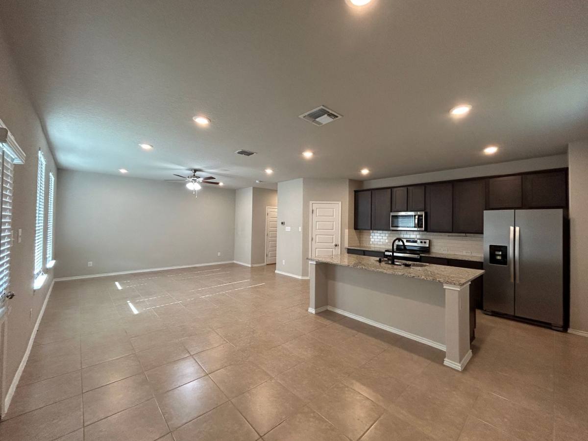 House for rent at 2565 Hiddenbrooke Trace, Seguin, TX 78155