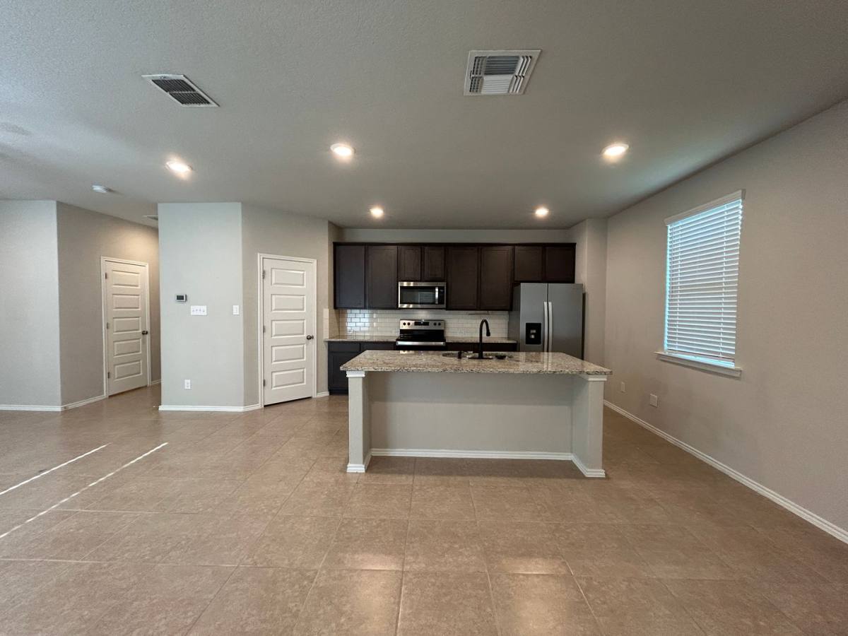 House for rent at 2565 Hiddenbrooke Trace, Seguin, TX 78155