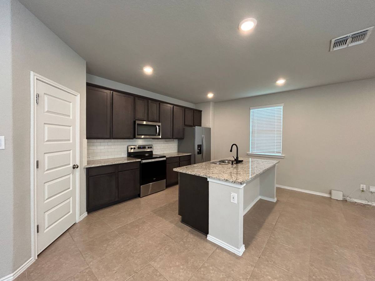 House for rent at 2565 Hiddenbrooke Trace, Seguin, TX 78155