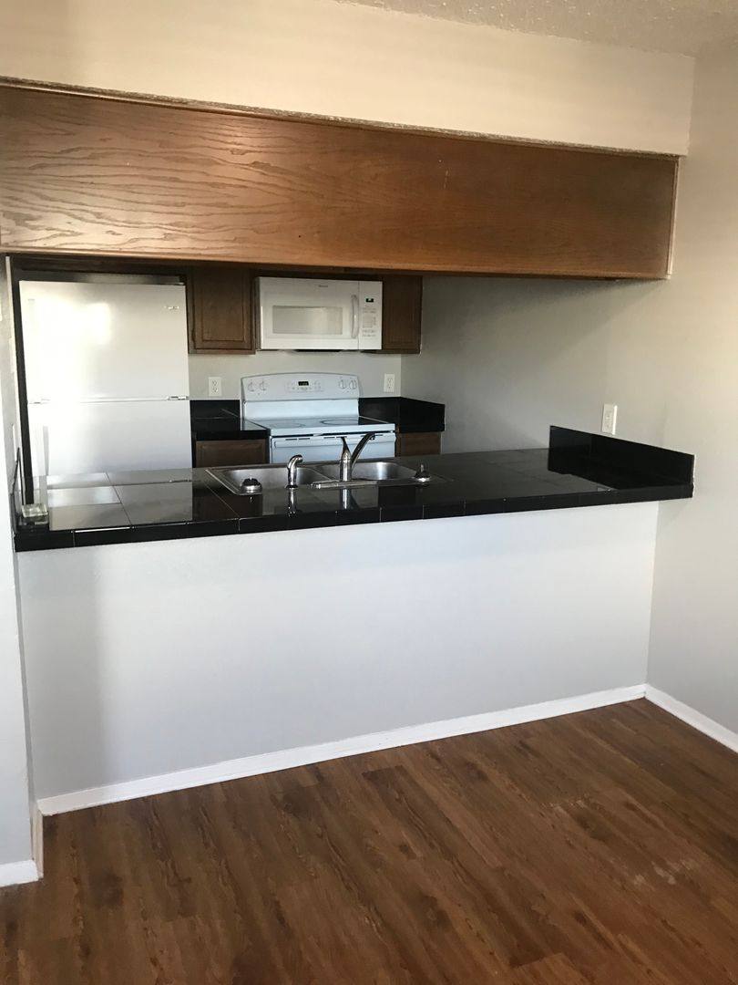 Apartment for rent at 1916 Roberts Cut Off Rd, Fort Worth, TX 76114
